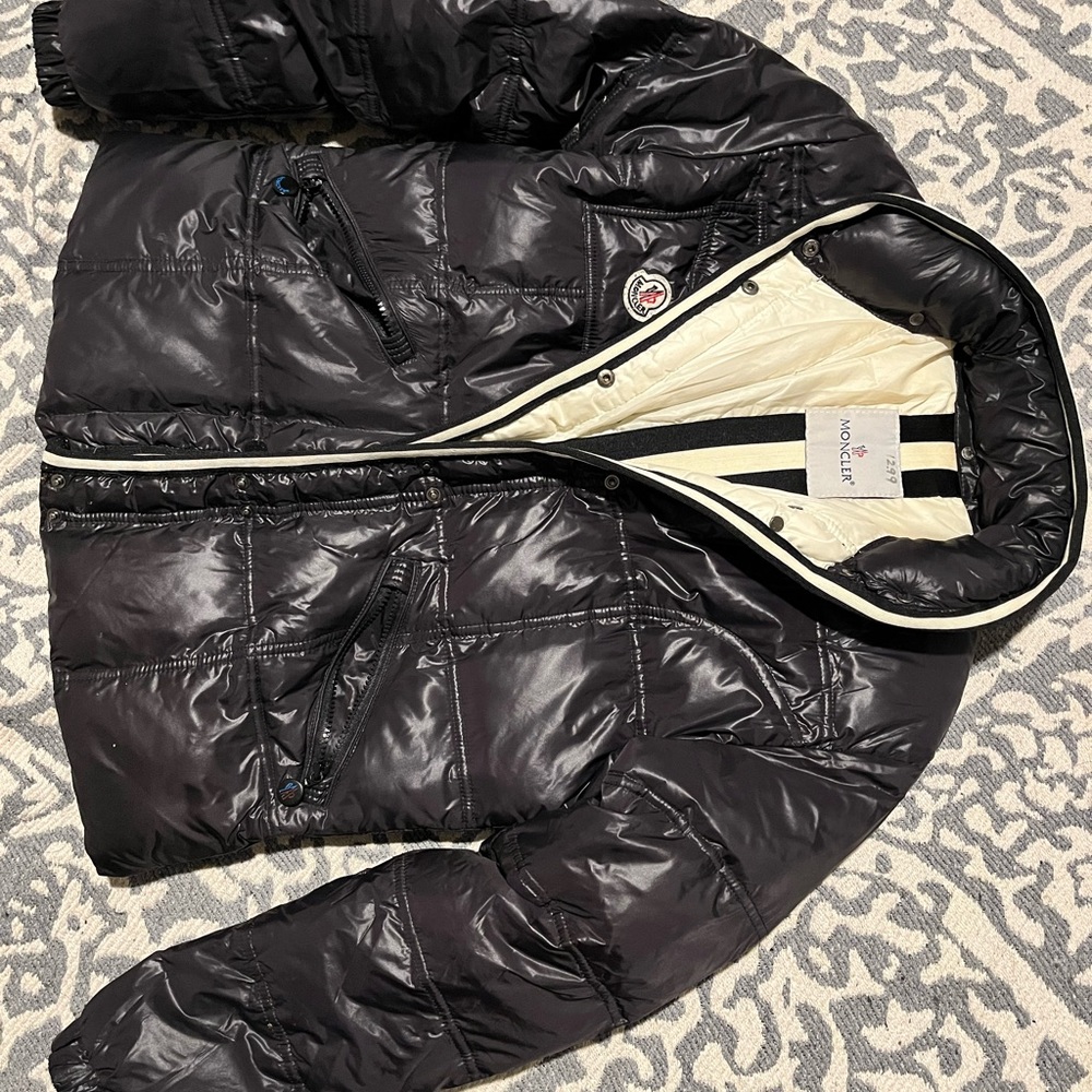 * Moncler * Very Good condition